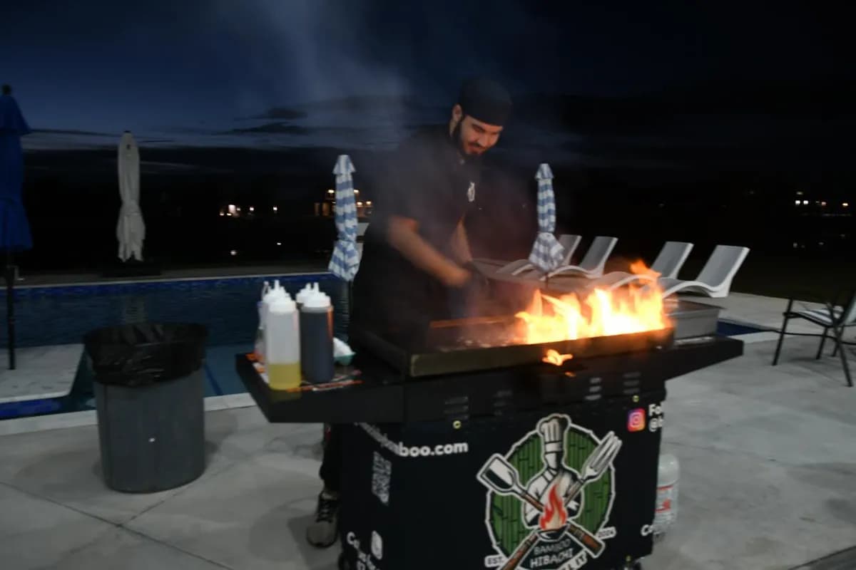 Private hibachi chef catering an event in Monroeville, Pennsylvania